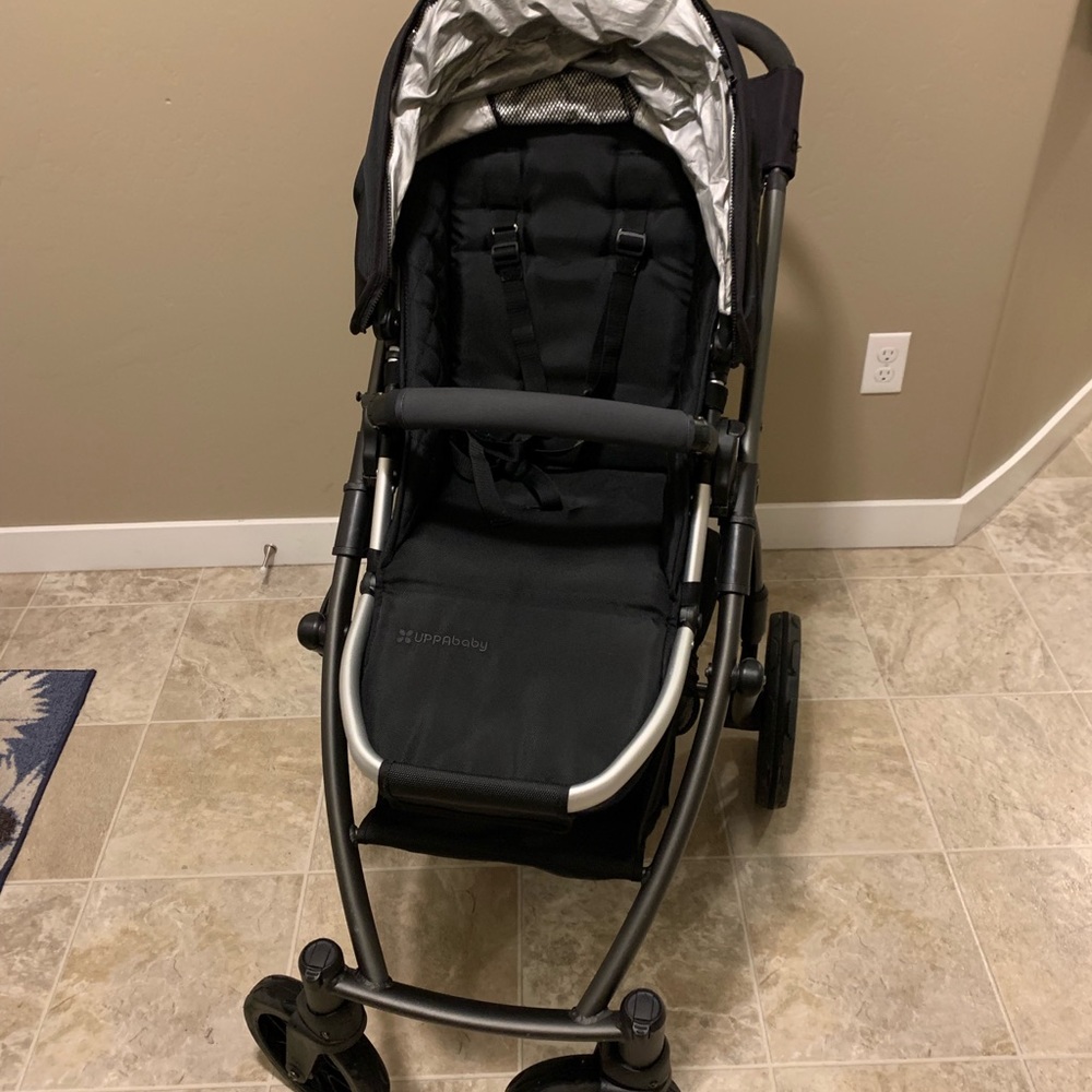 2014 Uppababy Vista - stroller and toddler seat